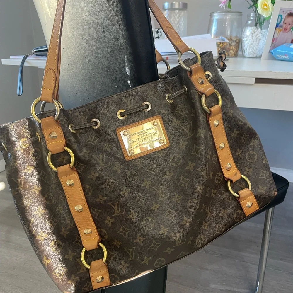 Louis Vuitton bag, used condition - Picture 1 of 1